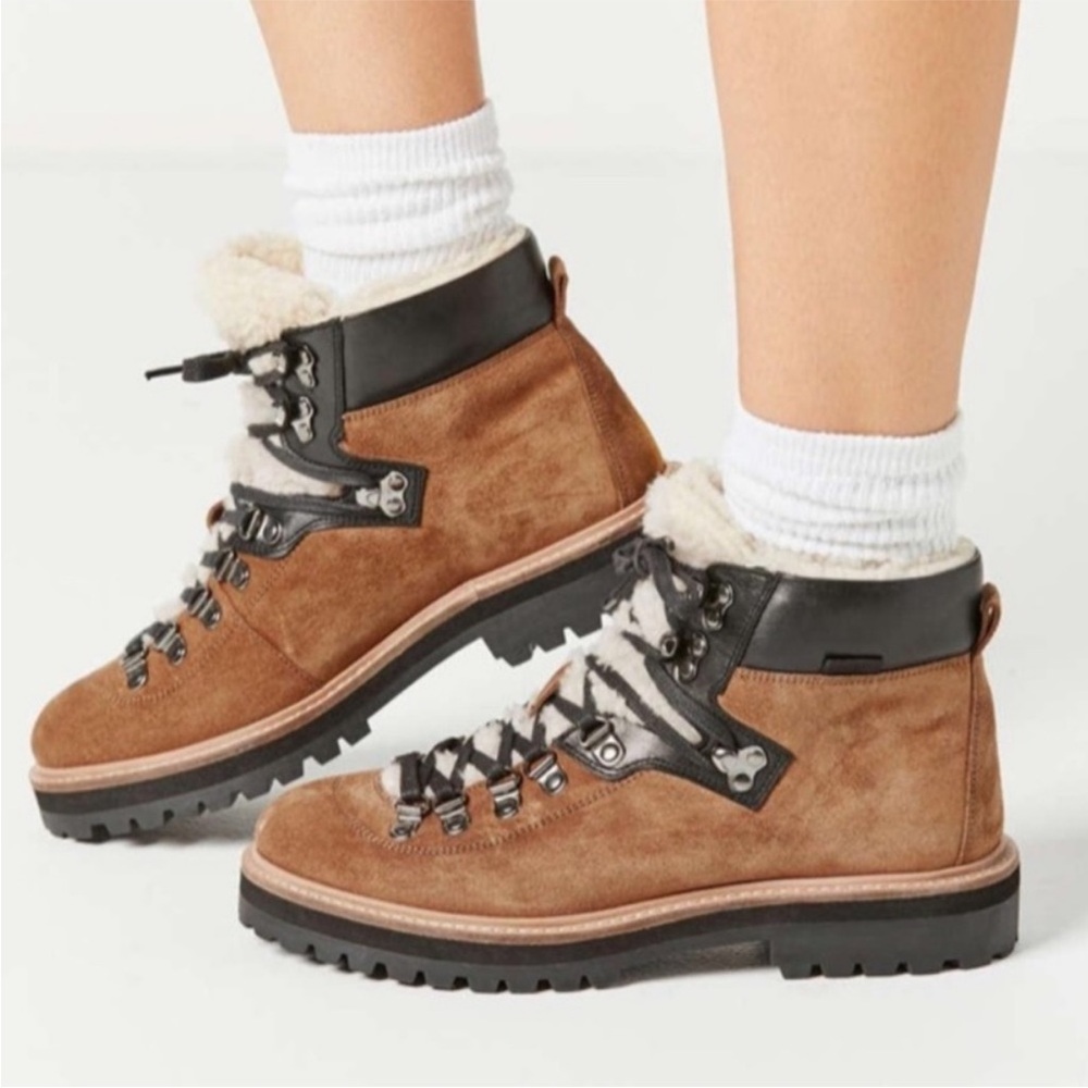 Urban Outfitters Bailey Sherpa Hiker Boots Brown 7 Casual Lumberjack Cabin Cozy
